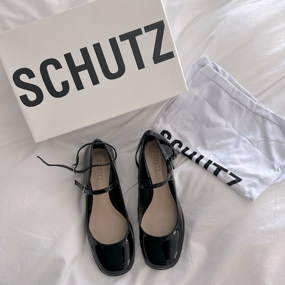 Schutz Mary Jane in Black (NEW)